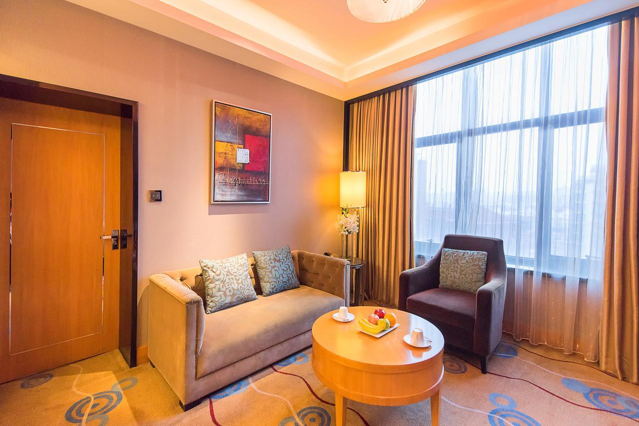 Howard Johnson Kaina Plaza Changzhou 常州 外观 照片
