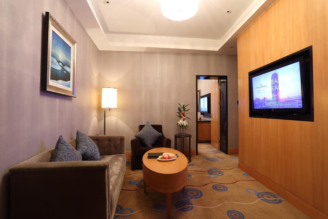 Howard Johnson Kaina Plaza Changzhou 常州 外观 照片